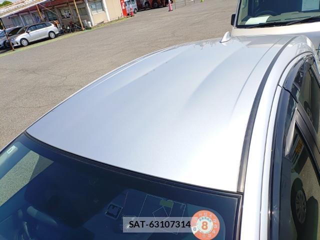 Toyota AQUA 2015-08 8690570-6