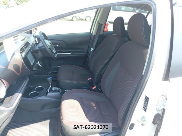 Toyota AQUA 2019-08 8690585-15
