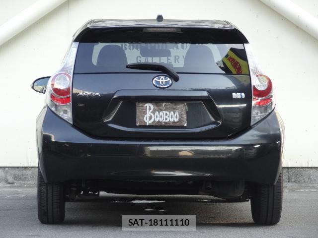 Toyota AQUA 2013-08 8691148-10