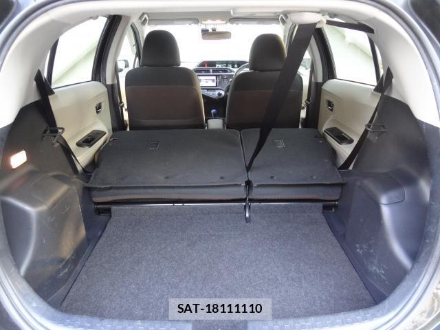 Toyota AQUA 2013-08 8691148-15