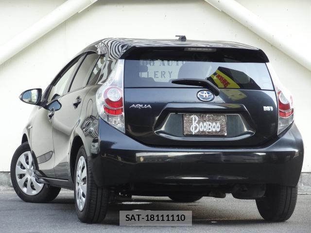 Toyota AQUA 2013-08 8691148-4