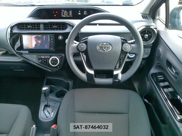 Toyota AQUA 2018-11 8691155-2