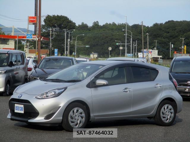 Toyota AQUA 2018-11 8691155-9
