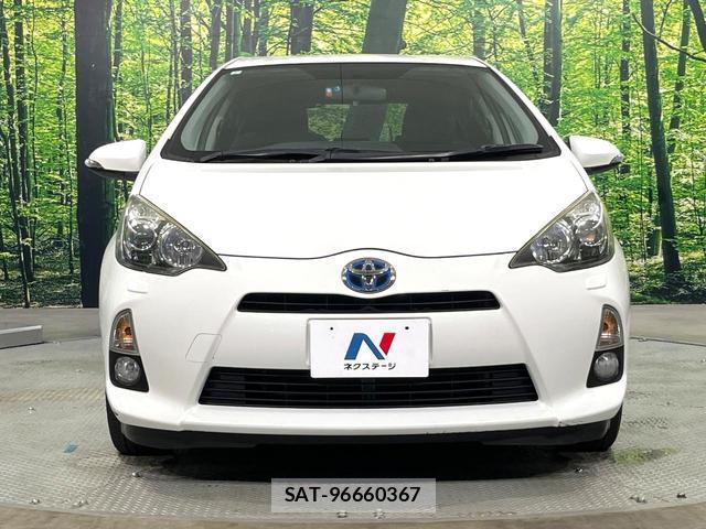 Toyota AQUA 2013-06 8691169-13