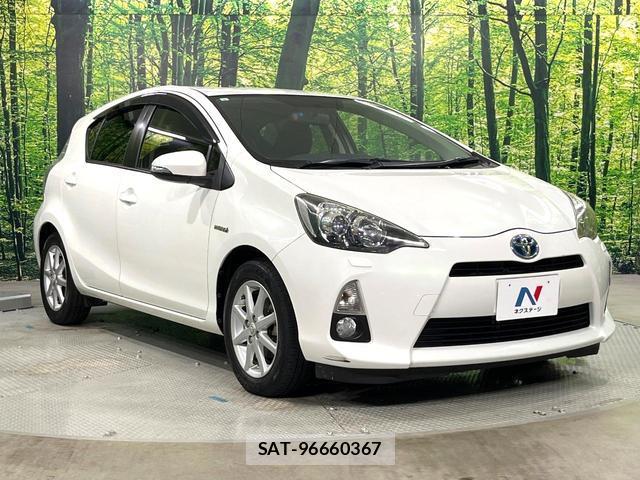 Toyota AQUA 2013-06 8691169-15