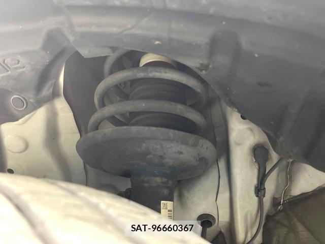 Toyota AQUA 2013-06 8691169-19