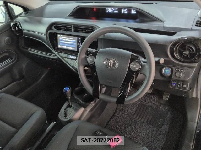 Toyota AQUA 2016-10 8691381-2