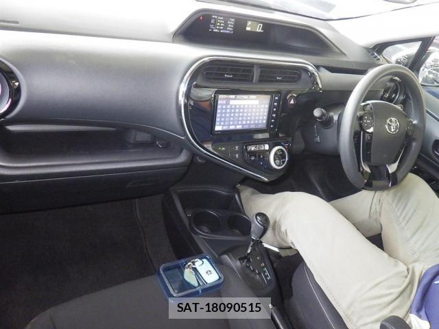 Toyota AQUA 2021-03 8691384-2