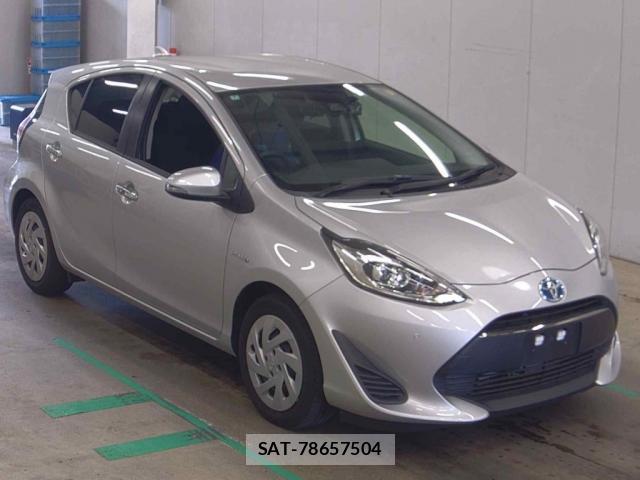 Toyota AQUA 2018-07 8691385-0
