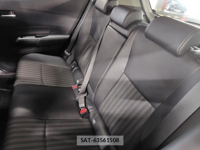 Toyota AQUA 2024-01 8691534-3