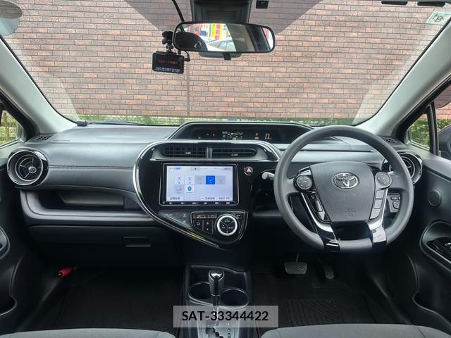 Toyota AQUA 2019-08 8691609-1
