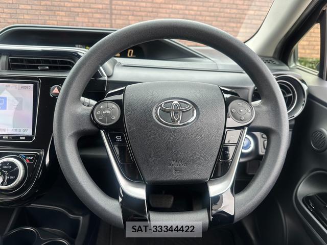 Toyota AQUA 2019-08 8691609-2
