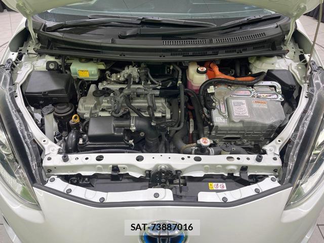 Toyota AQUA 2018-04 8691685-17