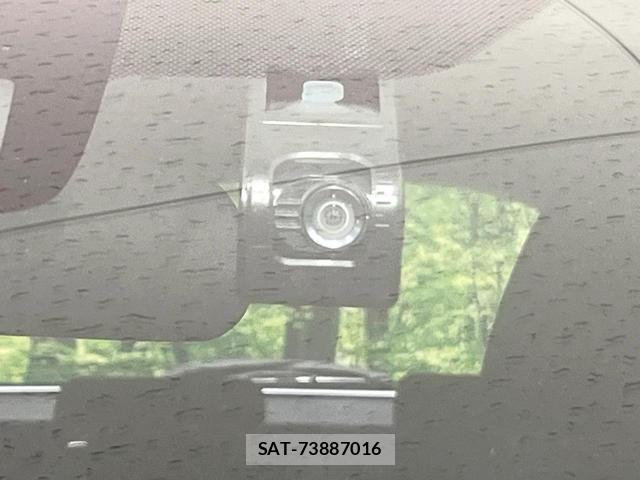 Toyota AQUA 2018-04 8691685-6