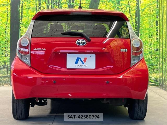 Toyota AQUA 2013-07 8691698-11