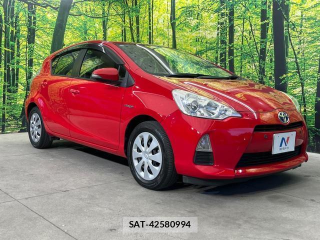 Toyota AQUA 2013-07 8691698-19