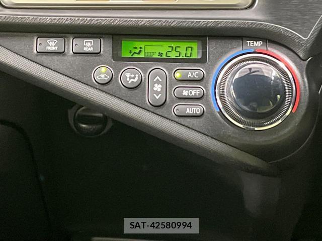 Toyota AQUA 2013-07 8691698-2