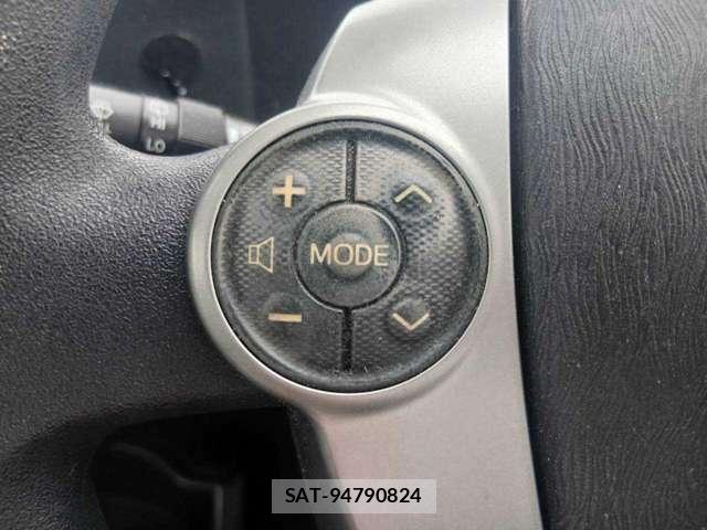 Toyota AQUA 2013-03 8691706-10