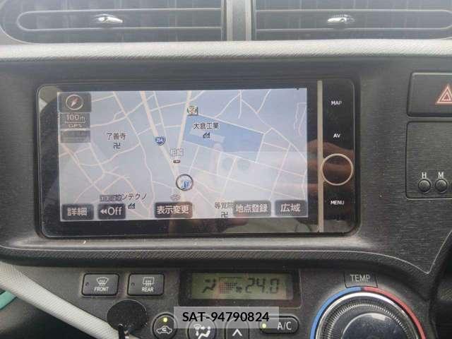 Toyota AQUA 2013-03 8691706-13
