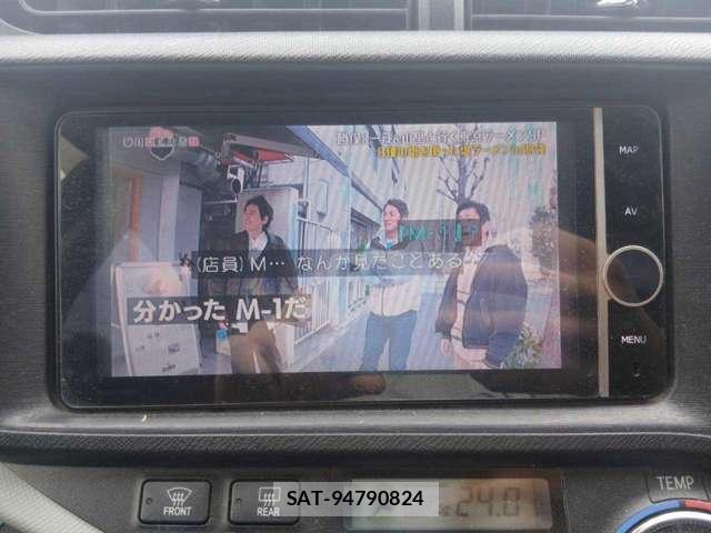 Toyota AQUA 2013-03 8691706-14