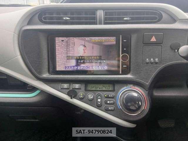 Toyota AQUA 2013-03 8691706-15