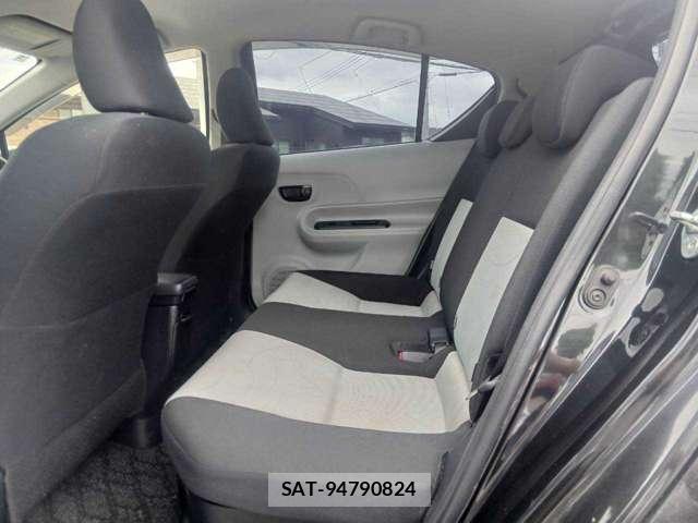 Toyota AQUA 2013-03 8691706-7