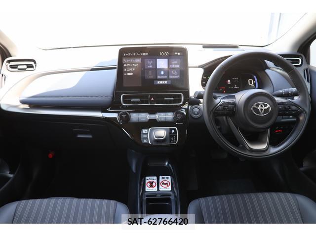 Toyota AQUA 2025-02 8691732-1
