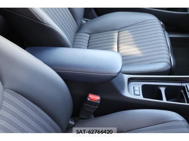 Toyota AQUA 2025-02 8691732-16