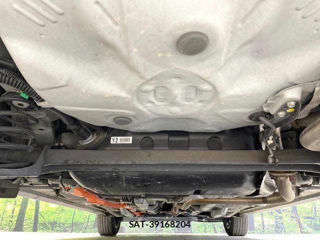 Toyota AQUA 2018-04 8691816-18