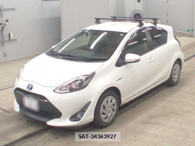 Toyota AQUA 2017-10 8691868-0
