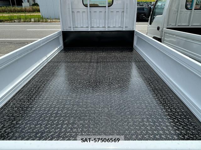 Nissan ATLAS 2016-01 8690662-16