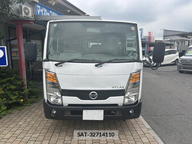 Nissan ATLAS 2015-05 8691032-1