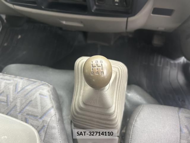 Nissan ATLAS 2015-05 8691032-13