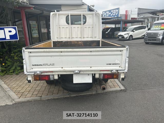 Nissan ATLAS 2015-05 8691032-5