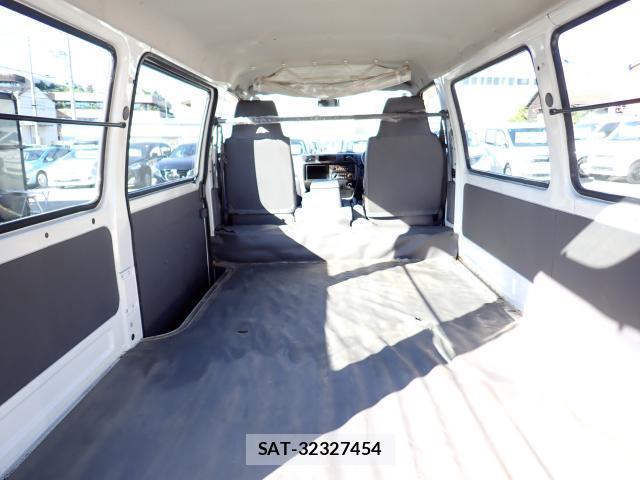 Mazda BONGO VAN 2012-01 8690490-18