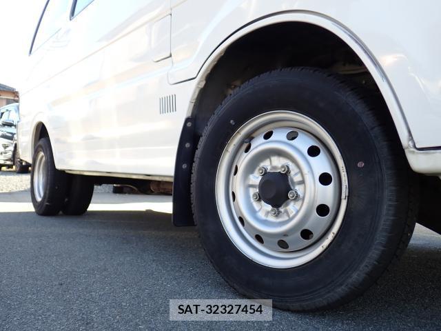 Mazda BONGO VAN 2012-01 8690490-8