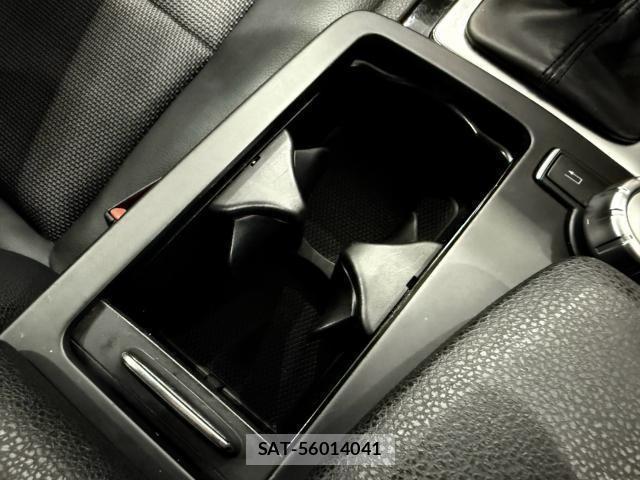 Mercedes Benz C-CLASS 2013-08 8691098-12