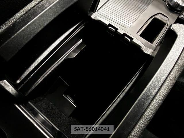 Mercedes Benz C-CLASS 2013-08 8691098-13