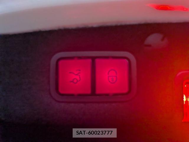 Mercedes Benz C-CLASS 2020-06 8691152-4