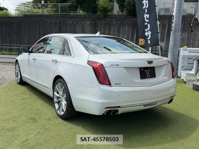 Cadillac CT6 2018-05 8691958-1