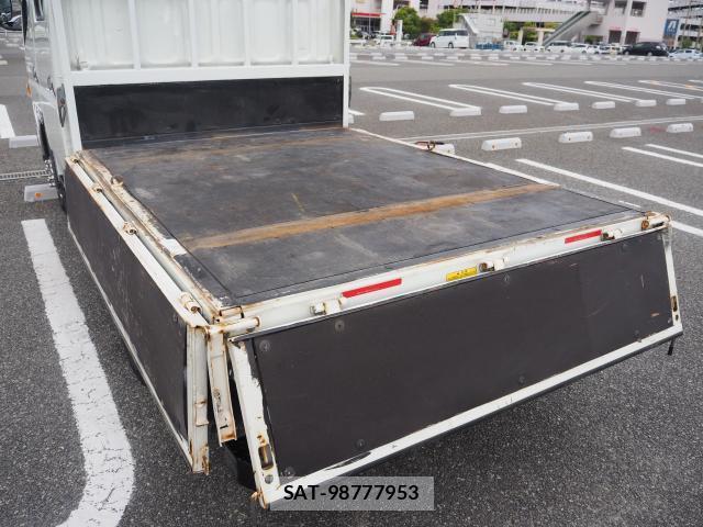 MITSUBISHI FUSO CANTER 2016-02 8690916-17