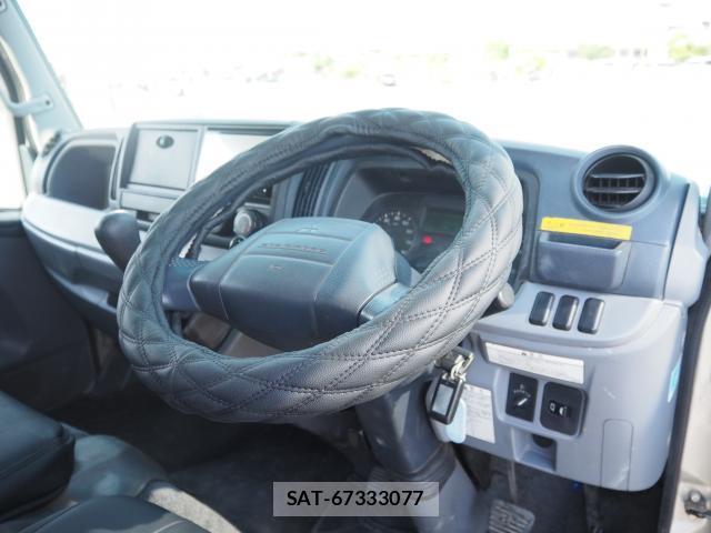 MITSUBISHI FUSO CANTER 2014-09 8690917-6
