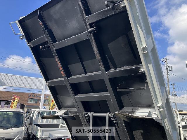 MITSUBISHI FUSO CANTER 2015-04 8691288-11