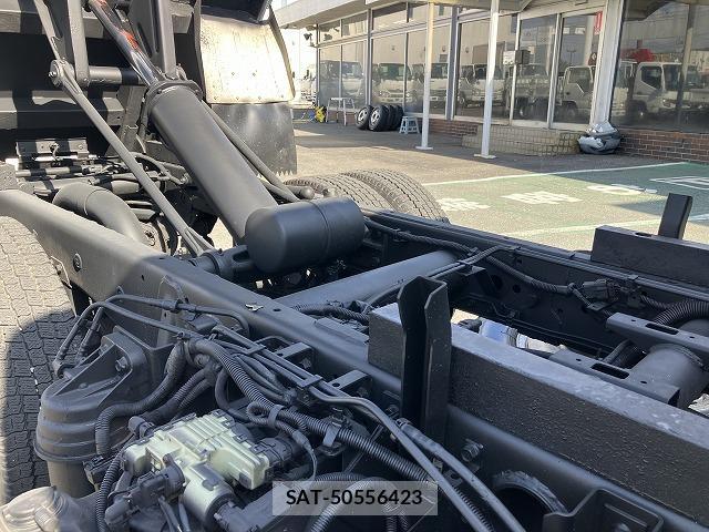 MITSUBISHI FUSO CANTER 2015-04 8691288-14