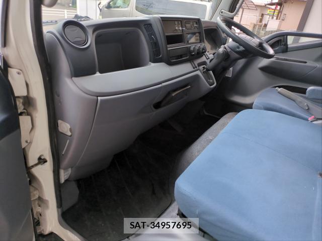 MITSUBISHI FUSO CANTER 2016-06 8691567-14