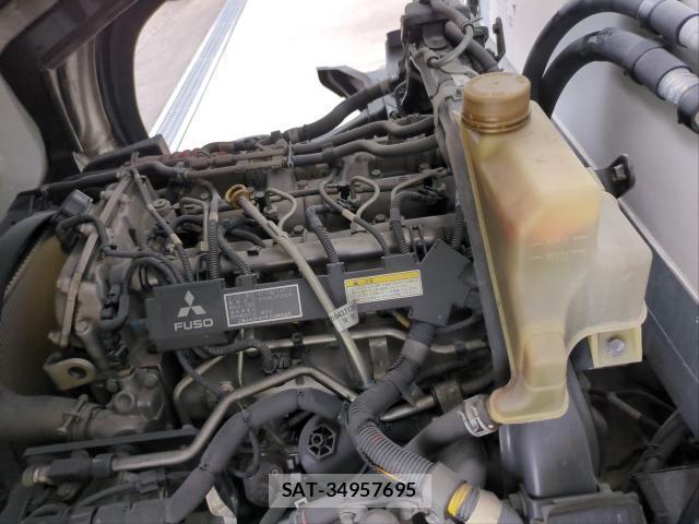 MITSUBISHI FUSO CANTER 2016-06 8691567-7
