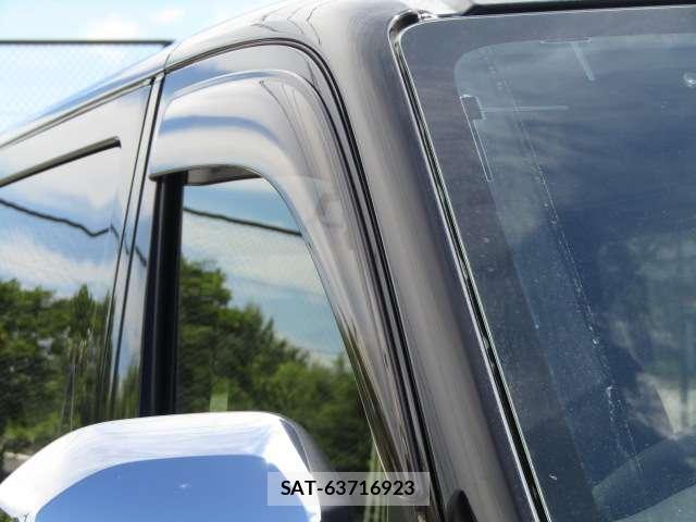 Nissan Caravan 2022-11 8691997-13