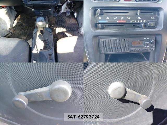 Suzuki CARRY TRUCK 2012-08 8690557-8