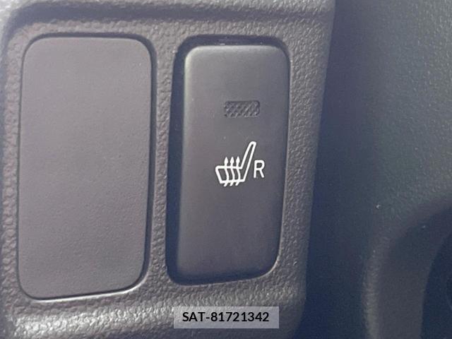 Daihatsu CAST 2015-12 8691065-5