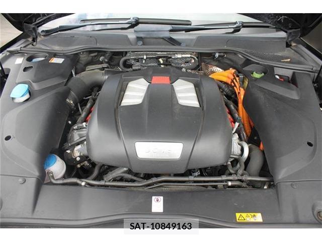 Porsche CAYENNE 2015-10 8691616-1